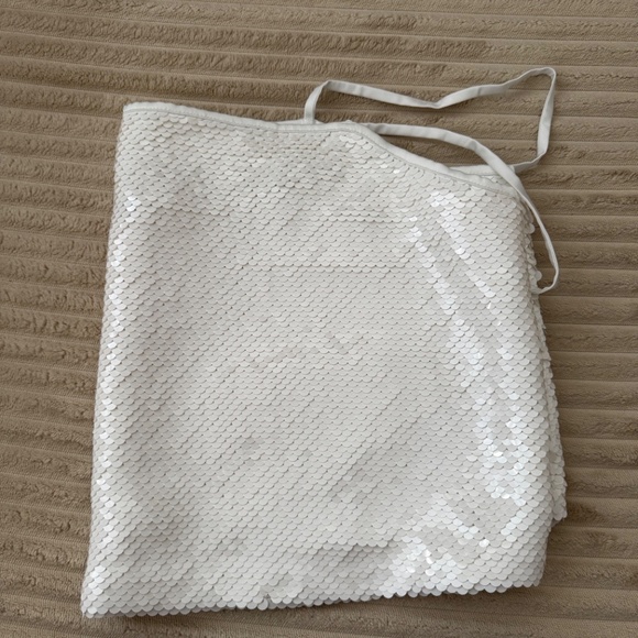 Abercrombie White Cropped Sequin Tank Top - Picture 2 of 5